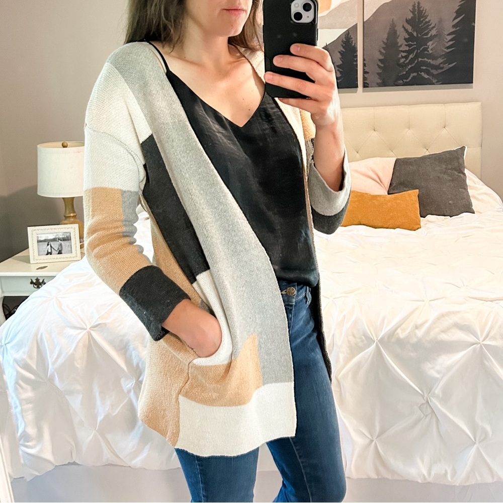 Boutique neutral colorblock cardigan sweater